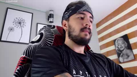 Demon Salvatore online show from 11/15/25, 01:14