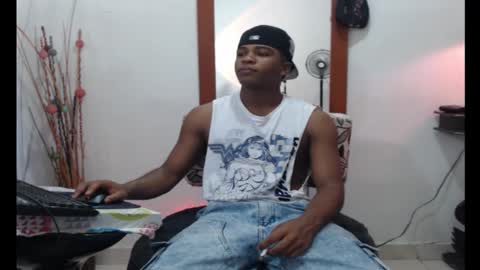 Snapshot of demond_333 chatting on 09/28/25, 02:22 DEMOND online show from 09/28/25, 02:22