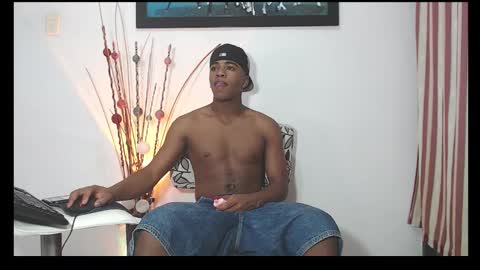 Snapshot of demond_333 chatting on 11/27/25, 09:11 DEMOND online show from 11/27/25, 09:11