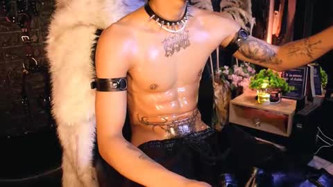 Snapshot of demonkush_ chatting on 10/20/25, 04:24 DemonKush online show from 10/20/25, 04:24