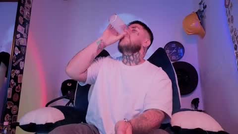 Oliver online show from 09/12/25, 04:45