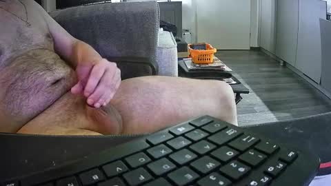 Dennis online show from 10/12/25, 06:51