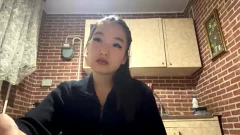 Snapshot of denysebernacchi chatting on 11/06/25, 12:28 Emma online show from 11/06/25, 12:28