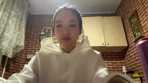 Snapshot of denysebernacchi chatting on 11/20/25, 01:11 Emma online show from 11/20/25, 01:11