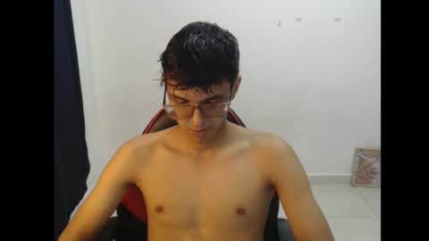 Snapshot of derek_135 chatting on 09/27/25, 12:15 Derek online show from 09/27/25, 12:15