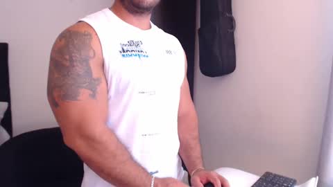 Derek online show from 09/22/25, 03:03