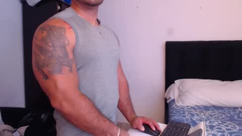 Derek online show from 10/16/25, 02:51