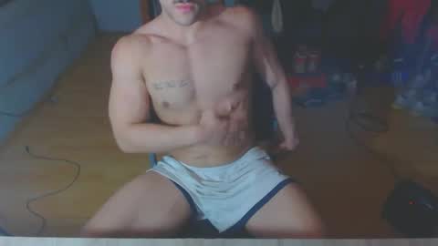 Snapshot of derekhuge chatting on 11/05/25, 05:07 derekhuge online show from 11/05/25, 05:07