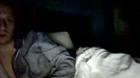 Snapshot of derokkes chatting on 01/21/25, 10:19 derokkes online show from 01/21/25, 10:19