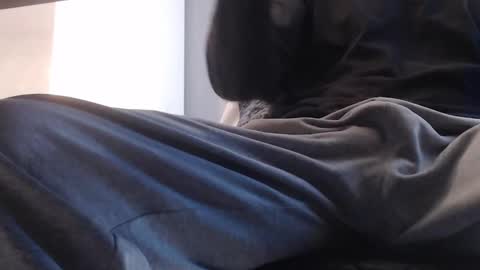 Snapshot of derstier02 chatting on 10/29/25, 11:01 derstier02 online show from 10/29/25, 11:01