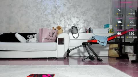 Mia online show from 10/13/25, 08:31