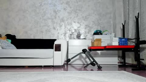 Mia online show from 11/07/25, 09:37