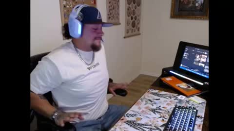 Snapshot of desertadventurer25 chatting on 09/25/25, 04:38 desertadventurer25 online show from 09/25/25, 04:38