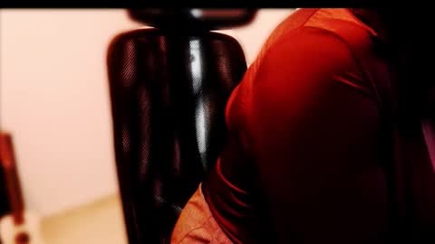 Snapshot of desi_girly2 chatting on 11/22/25, 01:04 Krama online show from 11/22/25, 01:04