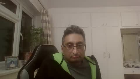 Snapshot of desiboi9 chatting on 02/19/25, 12:25 desiboi9 online show from 02/19/25, 12:25