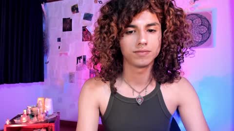 Snapshot of desidias chatting on 01/21/25, 05:05 Desidias online show from 01/21/25, 05:05