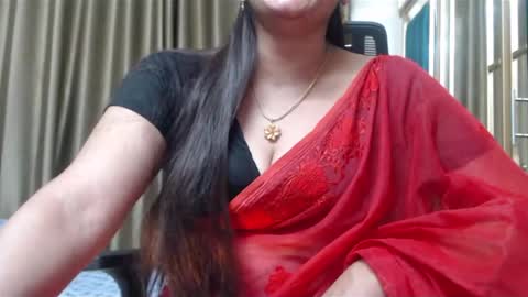 Snapshot of desimaisa130 chatting on 12/07/24, 04:25 Maisa online show from 12/07/24, 04:25