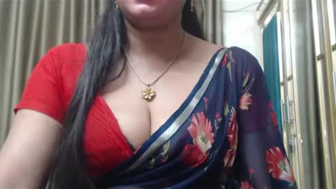 Snapshot of desimaisa130 chatting on 03/11/25, 08:31 Maisa online show from 03/11/25, 08:31
