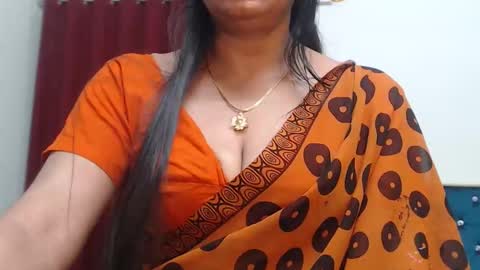 Snapshot of desimaisa130 chatting on 09/21/25, 04:30 Maisa online show from 09/21/25, 04:30