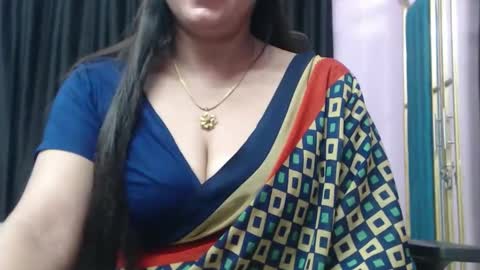 Snapshot of desimaisa130 chatting on 10/04/25, 07:34 Maisa online show from 10/04/25, 07:34