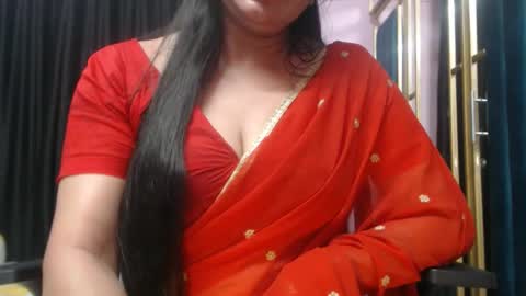 Snapshot of desimaisa130 chatting on 11/07/25, 05:24 Maisa online show from 11/07/25, 05:24