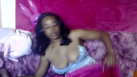 Snapshot of desireeafterdark chatting on 12/10/24, 10:37 desireeafterdark online show from 12/10/24, 10:37