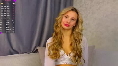 Willow online show from 11/17/25, 06:08