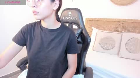 desire online show from 09/09/25, 04:01