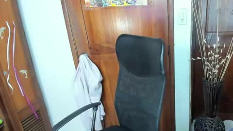 Destiny online show from 09/10/25, 01:27