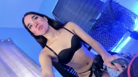 Snapshot of destinyrosexxx chatting on 02/02/25, 01:02 Chelsea online show from 02/02/25, 01:02