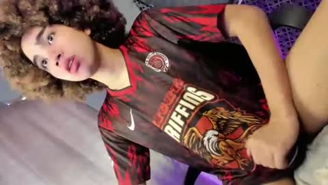 Snapshot of destinyrosexxx chatting on 03/10/25, 01:23 Chelsea online show from 03/10/25, 01:23