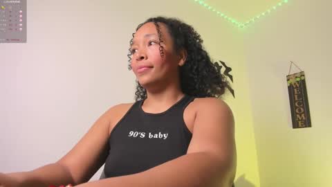 Snapshot of desty_y chatting on 11/03/25, 10:38 desty_y online show from 11/03/25, 10:38