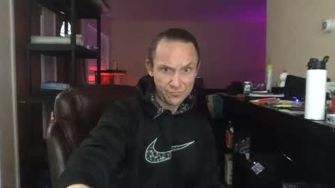 Snapshot of detectivearcor chatting on 12/22/24, 08:25 detectivearcor online show from 12/22/24, 08:25