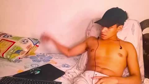 Snapshot of deus_steim chatting on 11/11/25, 04:56 deus_steim online show from 11/11/25, 04:56