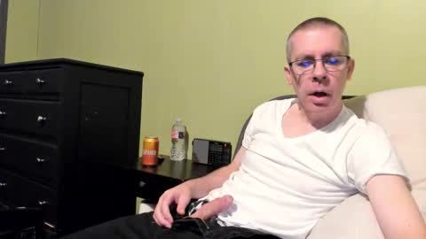 Snapshot of devas11 chatting on 10/16/25, 11:33 Devas online show from 10/16/25, 11:33