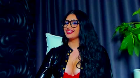 Snapshot of devashaqueen chatting on 01/17/25, 08:22 Devasha online show from 01/17/25, 08:22