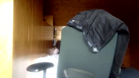 Snapshot of devil_dark_berlin chatting on 12/21/24, 12:27 ooo Devil Dark ooo online show from 12/21/24, 12:27