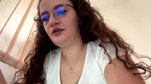 Snapshot of devileanna chatting on 12/17/24, 10:55 Anna online show from 12/17/24, 10:55