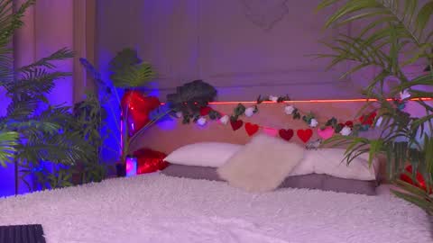 devilinee online show from 02/12/25, 11:07