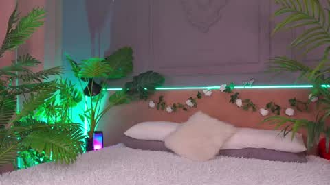 devilinee online show from 03/12/25, 07:02