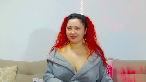 Snapshot of devilishpuss chatting on 10/19/25, 03:56 AlexaMills online show from 10/19/25, 03:56