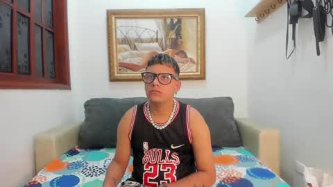 Devil online show from 10/19/25, 02:45