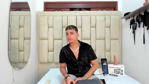 Devil online show from 10/22/25, 02:34