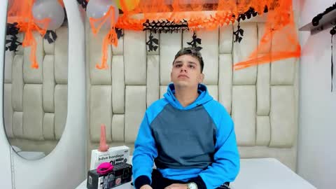 Devil online show from 10/26/25, 03:23