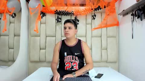 Devil online show from 10/29/25, 02:58