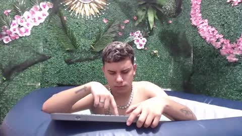 Devil online show from 11/01/25, 02:57