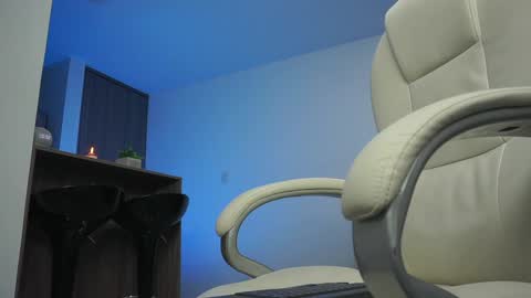 Devin Hunter online show from 12/14/24, 03:51