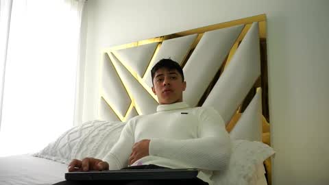 Devin Hunter online show from 02/24/25, 06:36