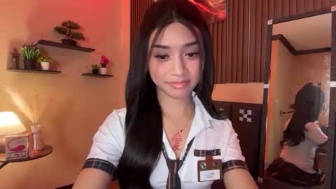 Devine Greyson online show from 09/26/25, 10:08