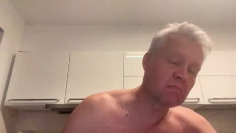 Snapshot of devon_nite chatting on 10/16/25, 10:22 Devon online show from 10/16/25, 10:22